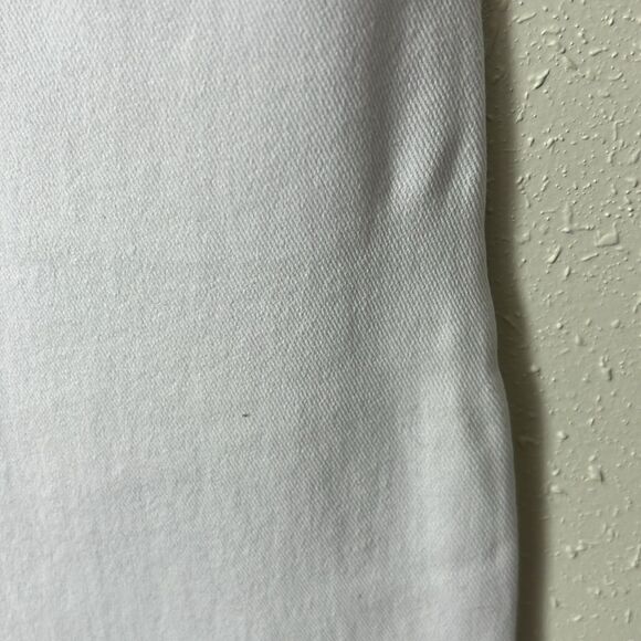 Everlane Organic Cotton The Phoebe Trouser in White
Size 6 - Picture 6 of 13